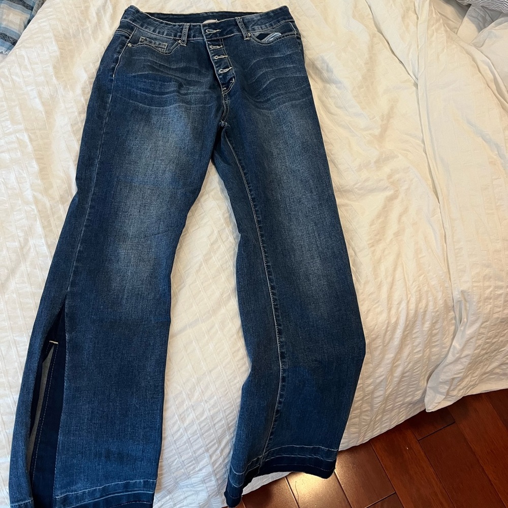 Medium, Flare Hayden (brand) Jeans. Mid-rise.